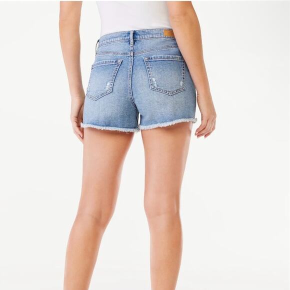 Sofia Jeans Women's Chi Shorty Relaxed Straight Super High Rise
Fray Hem Shorts - Picture 4 of 5